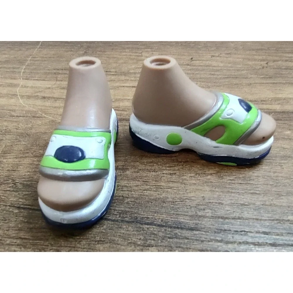 BRATZ DOLL SHOES BOYZ 2ND EDITION 2003 FUNK OUT 2004 DYLAN GREEN SANDALS ONLY
